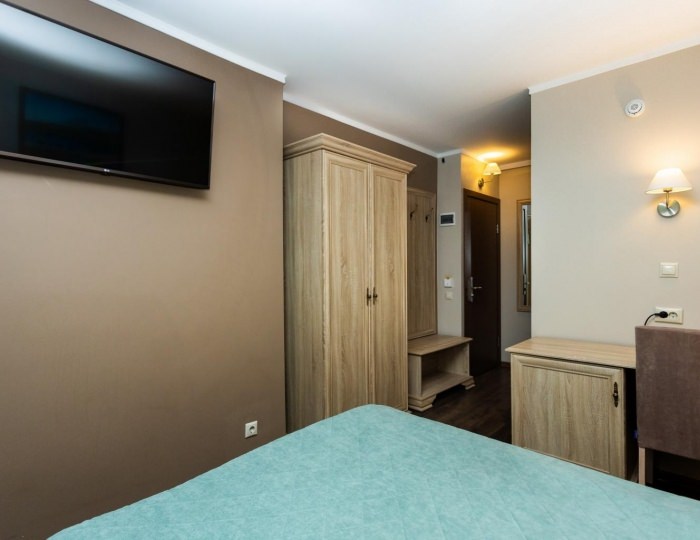 Стандарт с двухспальной кроватью корп Арсеньев (с завтраком) - Гостиница «Арсеньев»