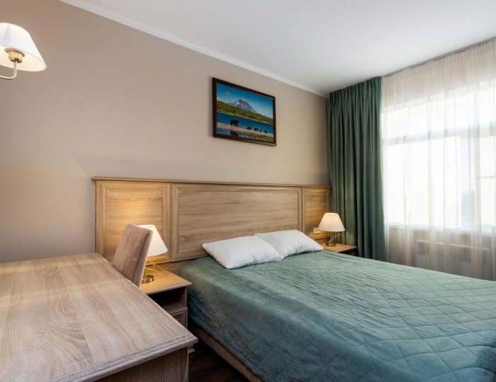 Стандарт с двухспальной кроватью корп Арсеньев (с завтраком) - Гостиница «Арсеньев»