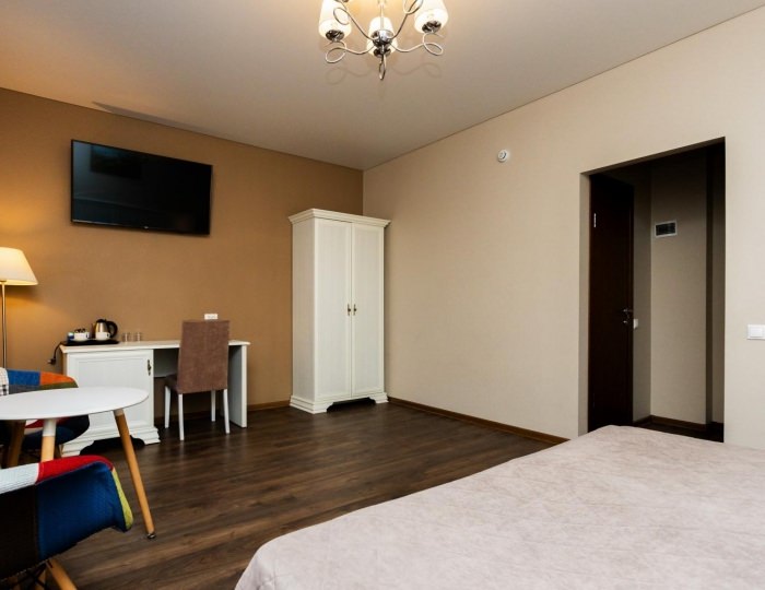 Комфорт с двухспальной кроватью корп Арсеньев (с завтраком) - Гостиница «Арсеньев»