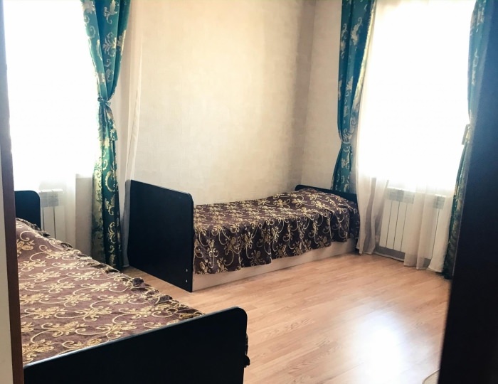 3-местный номер стандарт улучшенный (с полупансионом) - Гостиница «Крым» Астрахань