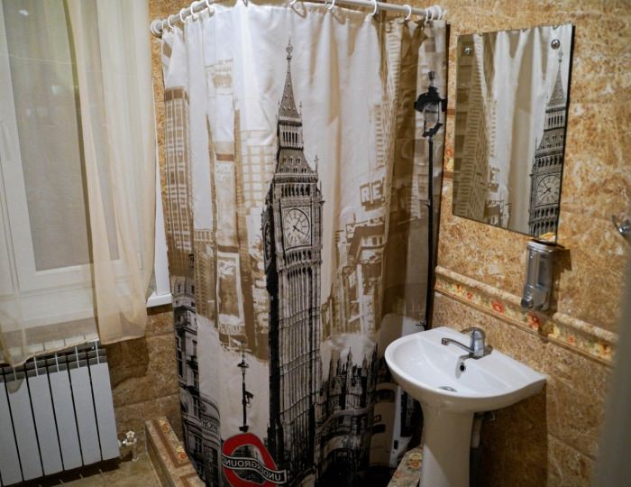 2-местный 1-комнатный номер люкс бизнес с 1 двуспальной кроватью (с полупансионом) - Гостиница «Крым» Астрахань