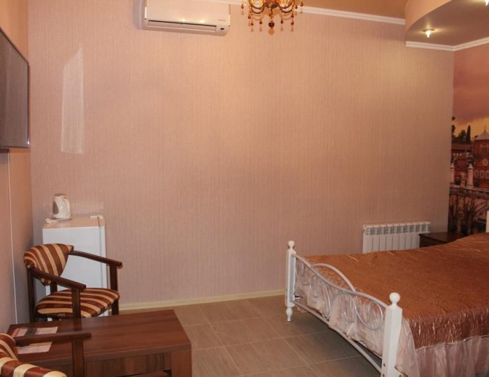 Номер эконом с 1 двуспальной кроватью - Мини-отель «Сафари» Астрахань