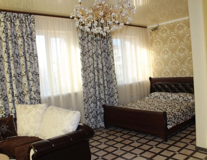 Номер полулюкс с 1 двуспальной кроватью - Мини-отель «Сафари» Астрахань