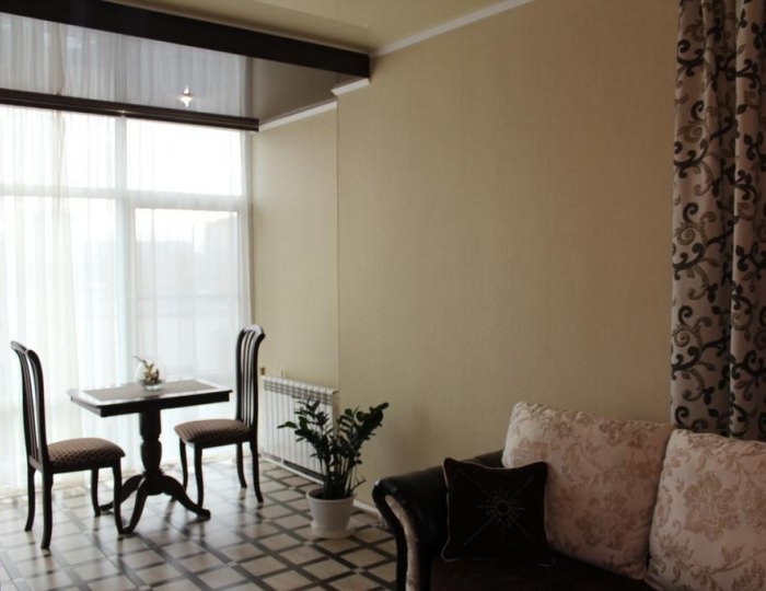 Номер полулюкс с 1 двуспальной кроватью - Мини-отель «Сафари» Астрахань