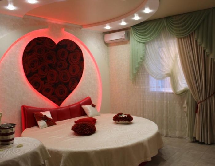 Номер люкс свадебный с 1 двуспальной кроватью - Мини-отель «Сафари» Астрахань