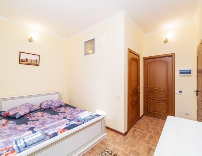 Комната стандарт с 2 двуспальными кроватями - Хостел «Ангара» Перевальное