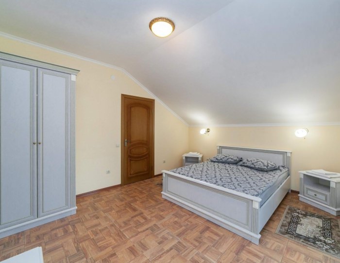 Комната стандарт с 1 двуспальной кроватью - Хостел «Ангара» Перевальное