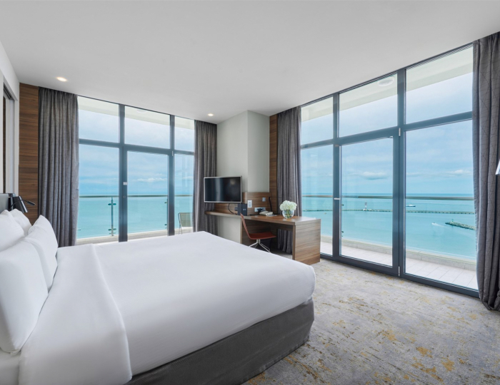 Люкс 2 местный Делюкс, кровать King size, панорамный вид на море - Отель Pullman Sochi Centre / Пуллман Сочи Центр