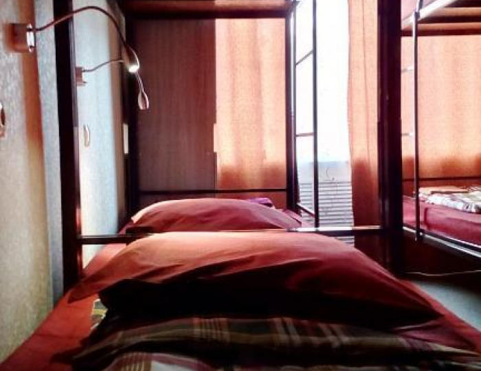 Кровать в 8-местном общем номере - Отель «Гостевой центр На Донбасской» Воронеж