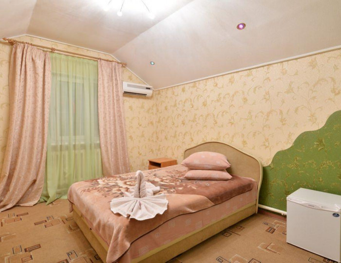 Номер стандарт с 1 двуспальной кроватью - Мини-отель «Гостиный двор Майами» Воронеж