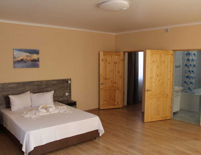 3-мест. (разм. в 4-мест.) 2-комн. семейн. улучш. - Отель «Звандрипш Эко Village» Хыпста