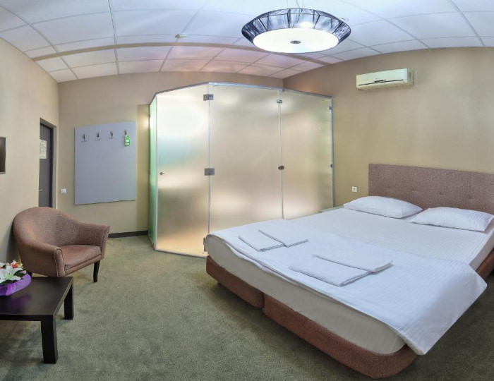 Номер эконом с 1 двуспальной кроватью (без окна) - Мини-отель «Максим Горький» Сочи