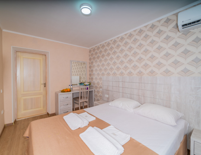 Апартаменты 4-местные 3-комнатные - «Славутич» (корпус Восход) санаторий