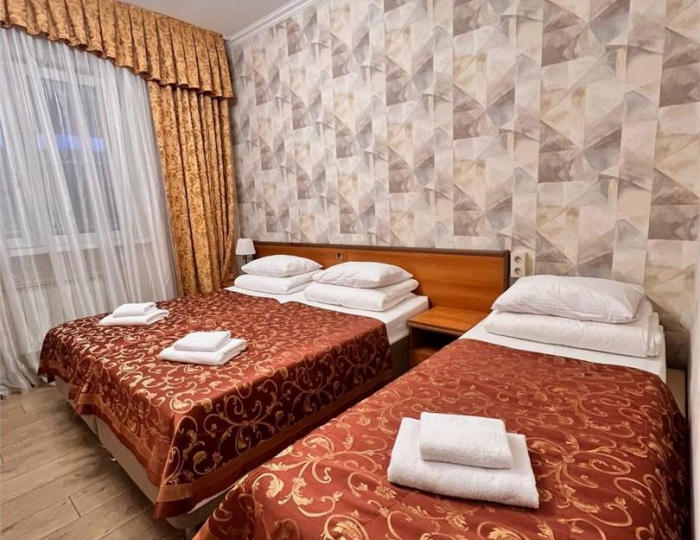 Номер стандарт с 3 односпальными кроватями №9 - Гостевой дом «Юнона» Сириус