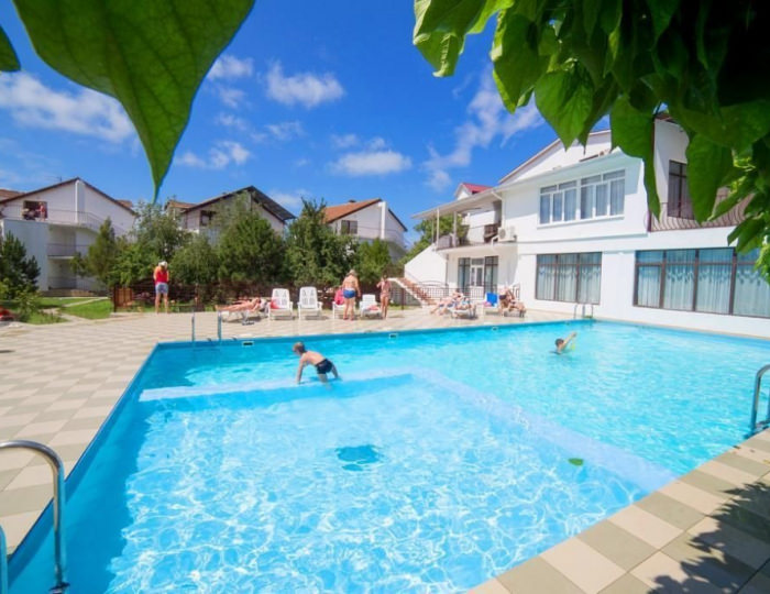 Бассейн - Пансионат «ФЕЯ-1 SUNVILLAGE RESORT & SPA» Анапа