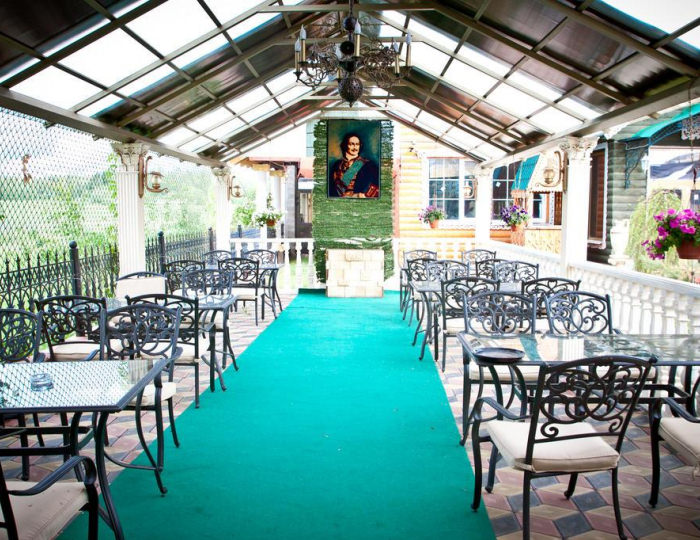 Рестораны и бары - Отель «Петровский дворик» Воздвиженское