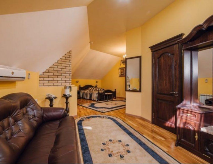 Люкс "Карл XII" - Отель «Петровский дворик» Воздвиженское