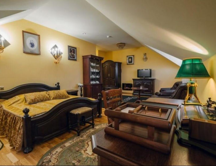 Люкс "Лефорт" - Отель «Петровский дворик» Воздвиженское