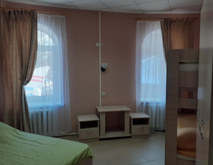 Номер эконом с 1 односпальной и 1 двуспальной кроватью #5 - Мини-отель «Эврика» Белокуриха