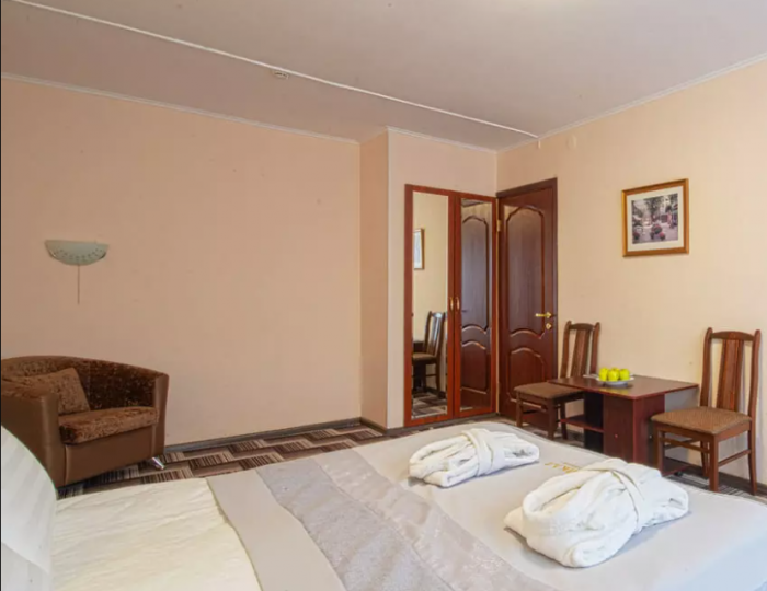 2-комнатные апартаменты стандарт с 1 двуспальной кроватью - Отель «Байкал» Москва