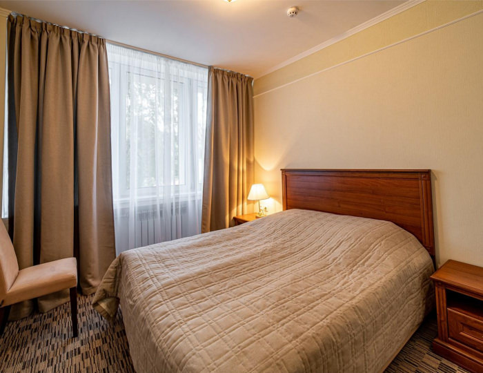 2-комнатный номер улучшенный с 1 двуспальной кроватью - Отель «Дубна» (Корпус 1)