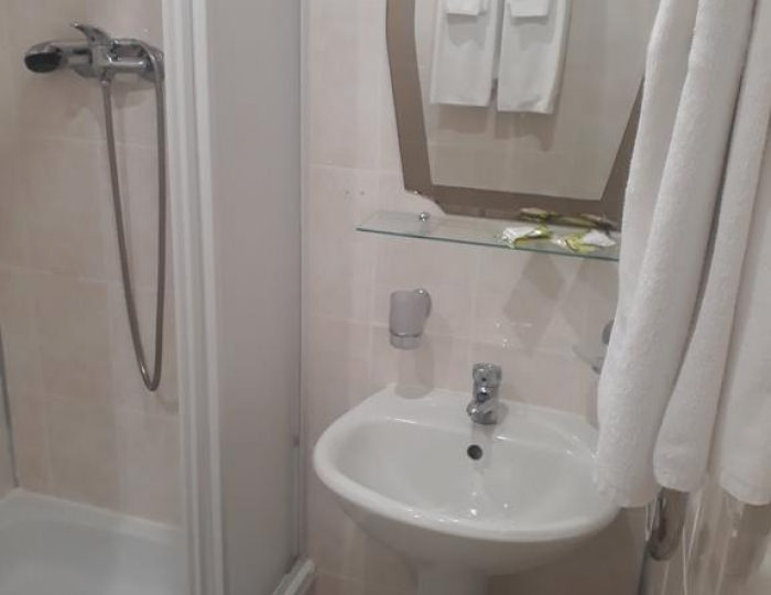 Номер полулюкс с 2 односпальными кроватями (с завтраком) - Отель «Шарья»