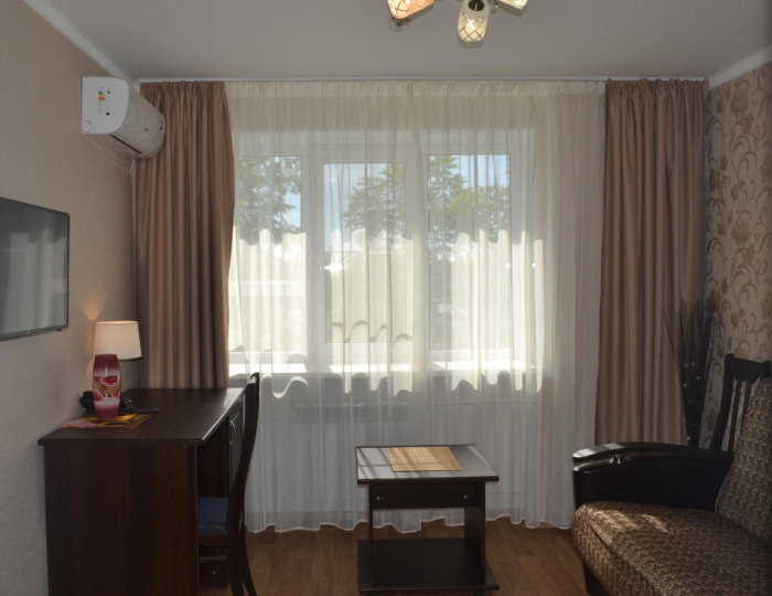 2-комнатный номер улучшенный с 1 двуспальной кроватью - Отель «Знаменск»