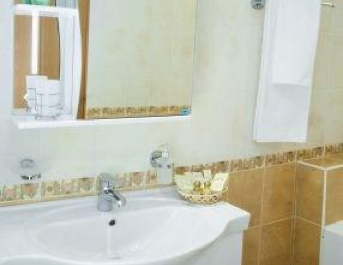 2-комнатный номер улучшенный с 1 двуспальной кроватью - Отель «Знаменск»