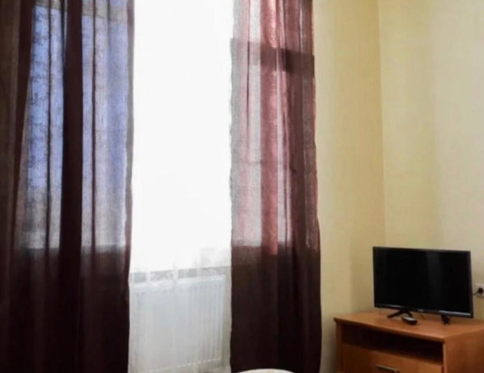 Номер стандарт с 1 двуспальной кроватью (основной корпус) - База отдыха «Клёвое место» Веселый