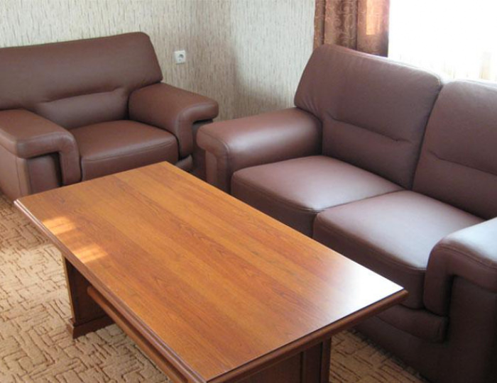 Номер люкс (основной корпус) - База отдыха «Клёвое место» Веселый