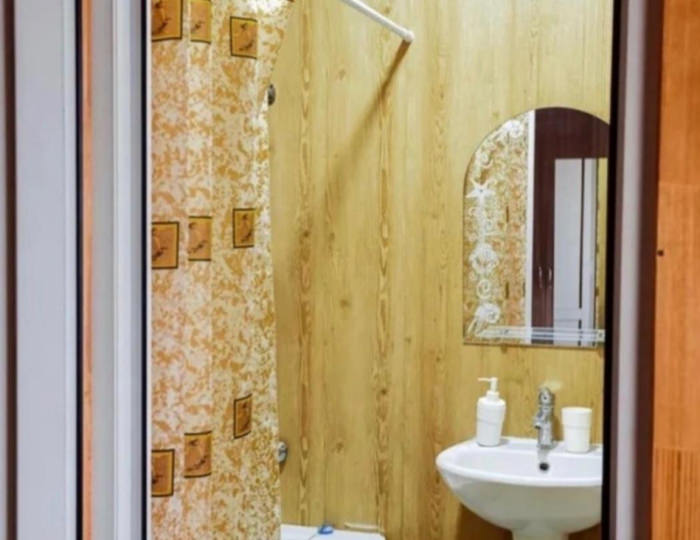 Номер стандарт с 1 двуспальной кроватью (корпус 2) - База отдыха «Клёвое место» Веселый