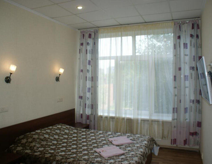 Номер стандарт с 1 двуспальной кроватью - Мини-отель «Ковчег» Сергиев Посад