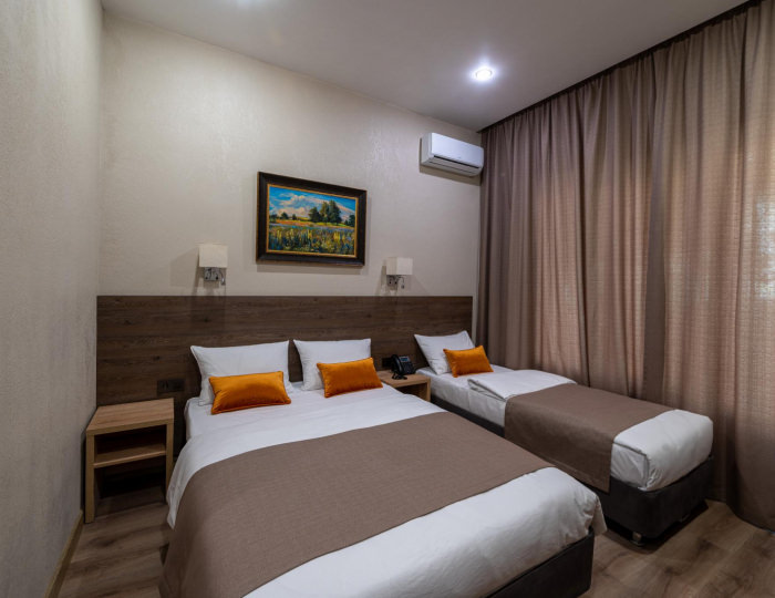 3-местный номер комфорт - Мини-отель Xenia City Hotel Seligerskaya / Ксения Сити Отель Селигерская Москва