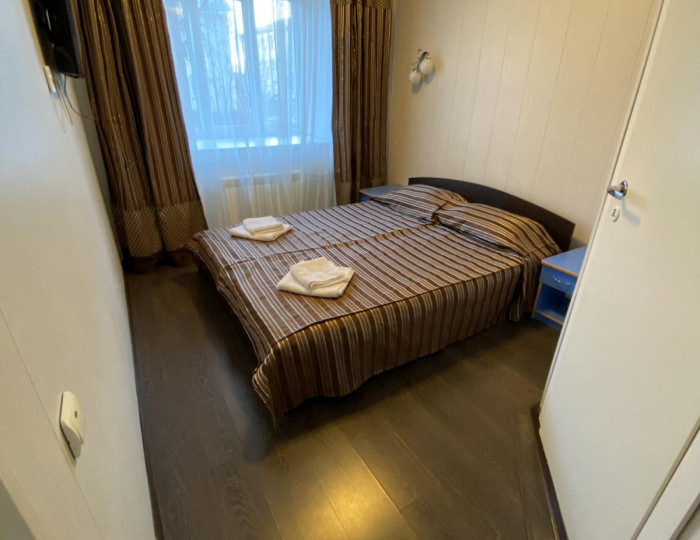 2-комнатный номер полулюкс с 1 двуспальной кроватью - Отель «Лососинская» Петрозаводск