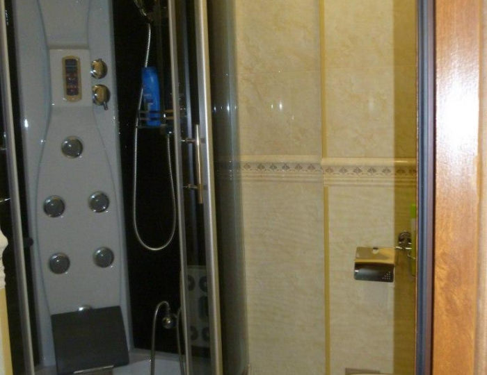 Номер ВИП с 1 двуспальной кроватью (с завтраком) - Мини-отель «Релакс» Пыть-Ях