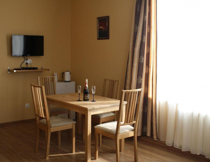 2-комнатный номер люкс бизнес - Мини-отель «Усадьба» Лотошино