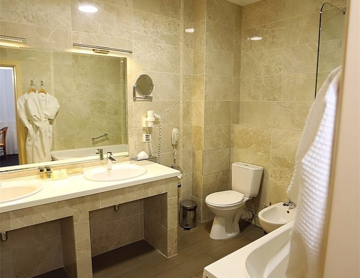 Улучшенный стандартный номер - Гостиница «Яр отель и СПА» Воронеж