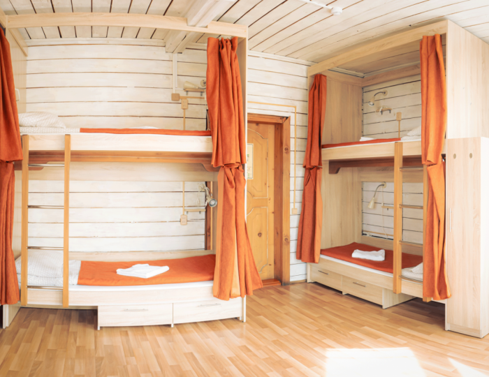 Кровать в 6-местном общем номере - База отдыха «Ковчег» Усть-Кокса