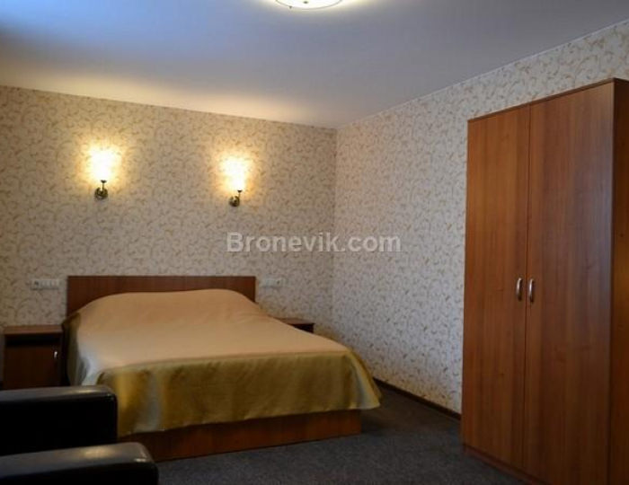 Номер стандарт с 1 двуспальной кроватью № 1, 2, 3, 5, 6 - Мини-отель ПО Октябрь / Корпус 1 Каменск-Уральский