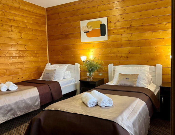 2-местный номер стандарт с 2 односпальными кроватями - Загородный отель «Горное Озеро от Травел Хотелс Антураж» Даховская