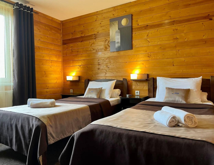 2-комнатный номер полулюкс - Загородный отель «Горное Озеро от Травел Хотелс Антураж» Даховская