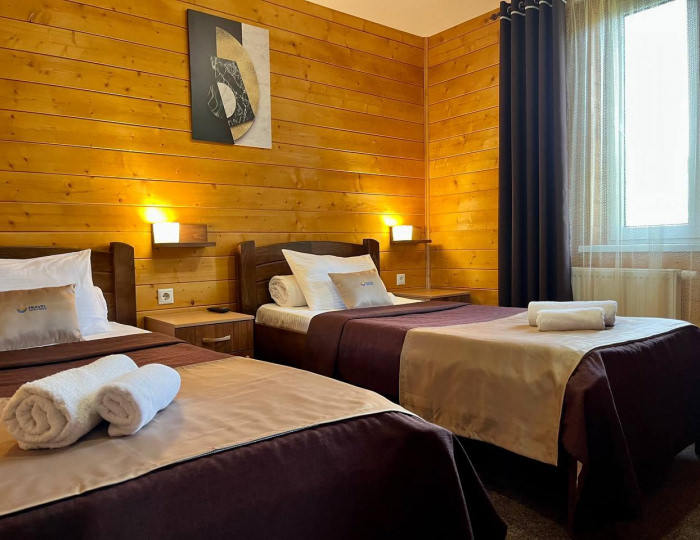 2-комнатный номер полулюкс - Загородный отель «Горное Озеро от Травел Хотелс Антураж» Даховская