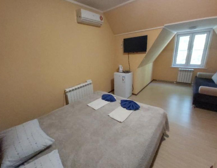 Номер комфорт улучшенный (мансарда) - Гостевой дом «Семейный уют» Катунь