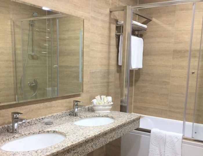 люкс 2-местный с видом на двор - Отель «Баку» Астрахань