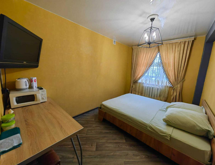 Номер люкс с 1 двуспальной кроватью - Мини-отель «Уют» Заринск