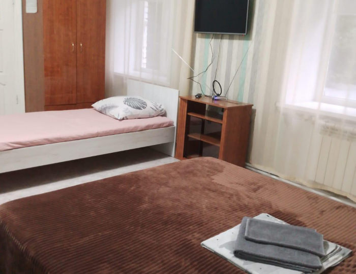 Номер стандарт семейный - Мини-отель «Аль Капоне» Новоалтайск