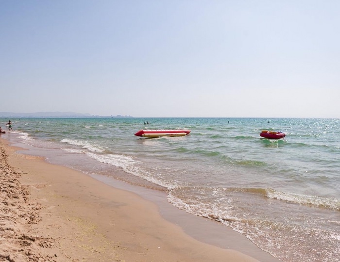 Оборудованный пляж - Пансионат «ФЕЯ SUNCLUB RESORT & SPA»