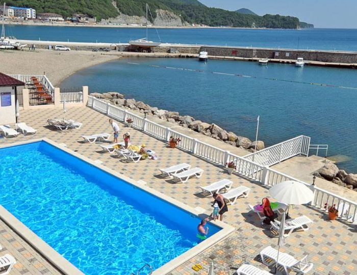 Услуги, развлечения и спорт - Гостиничный комплекс «Торнадо»