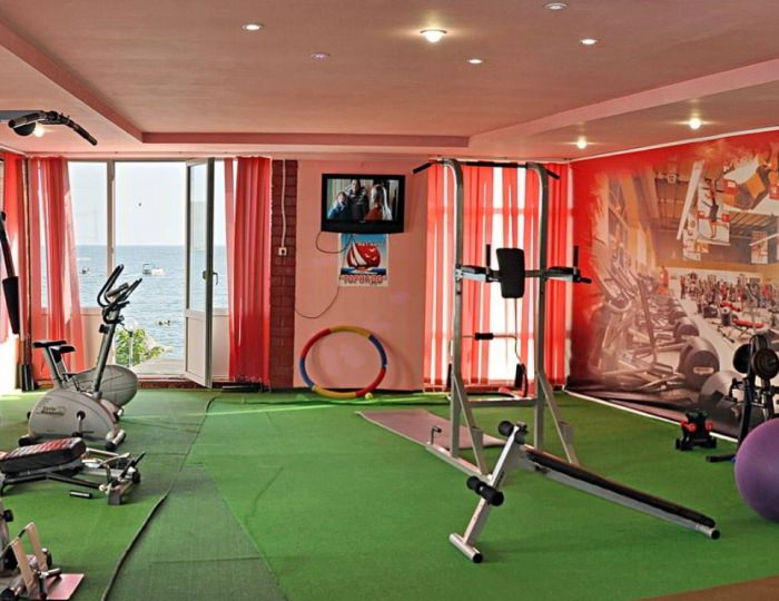 Услуги, развлечения и спорт - Гостиничный комплекс «Торнадо»