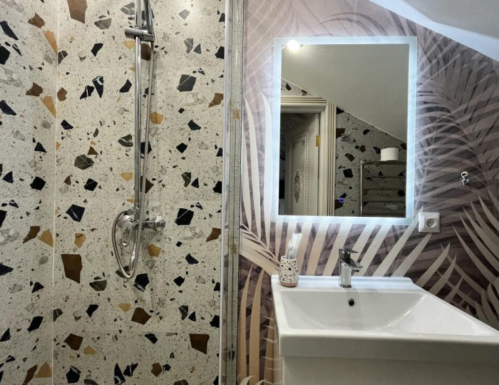 Номер стандарт с 1 двуспальной кроватью (мансарда) - Отель «Бали Вилла» Геленджик